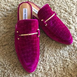 Steve Madden Fuschia Loafers